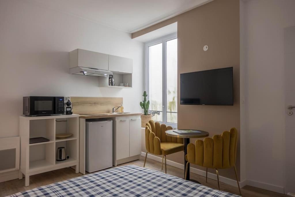 Ferienwohnung Studio Contemporain A Deux Pas De La Cathedrale Orléans Exterior foto